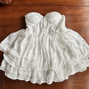 Amazing white and sparkly dress with amazing detail